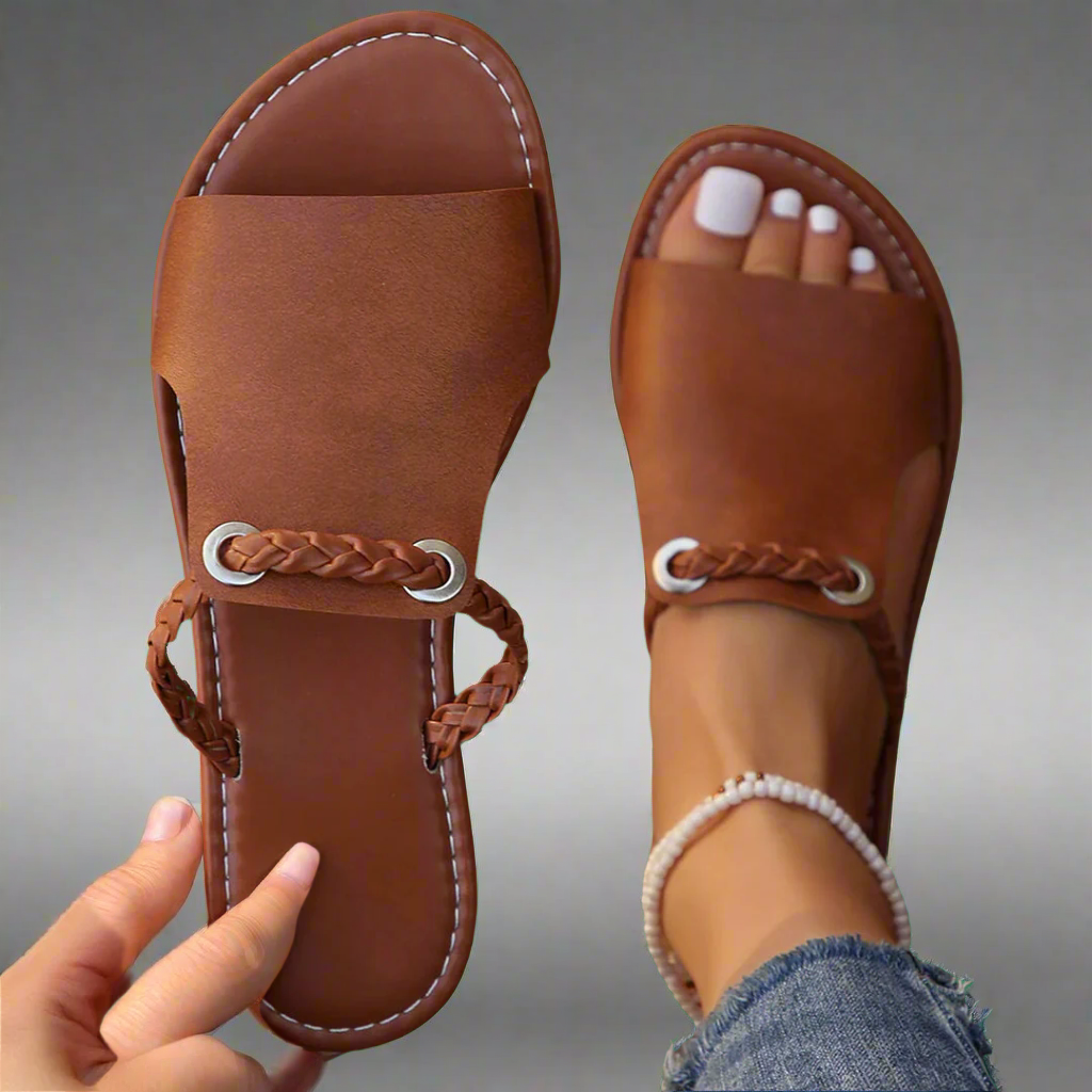 Sjöa |  Handgefertigte flache Sandalen aus hochwertigen Materialien