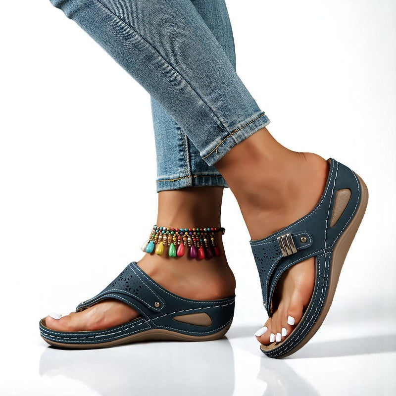 Yrsa™ |  Zehenstegsandalen